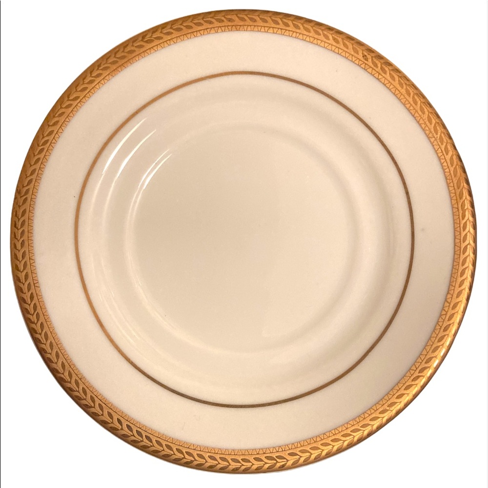 Bread & Butter Plate
Manchester Gold
by BLOCK